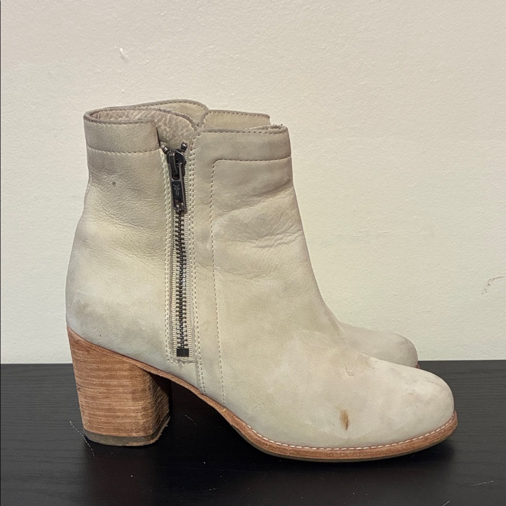 Frye Addie Nubuck Leather suede size 6